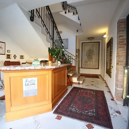 Paris Hotel 3*