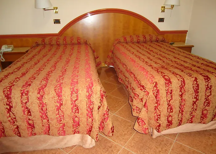 Szálloda Paris Castel Goffredo